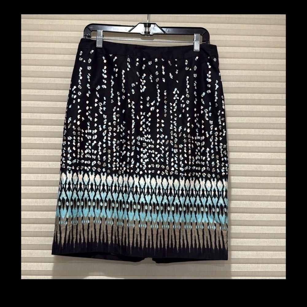 Ann Taylor Black and Blue Patterned Women's Skirt